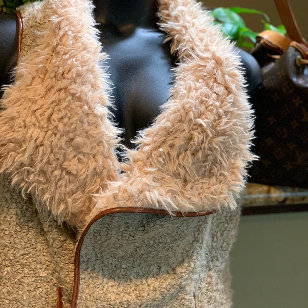✨👗✨ NWT Vest only - Picture 1 of 8